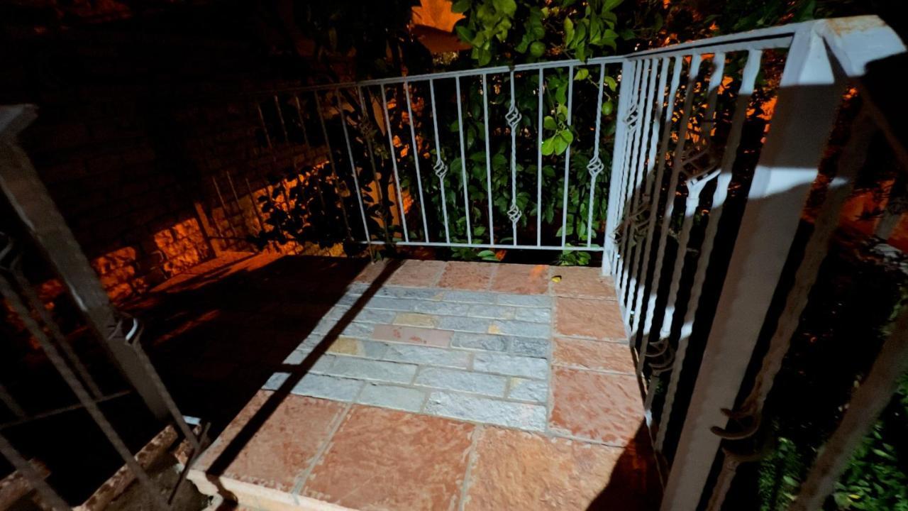 Studios&Apartment Niko Luka Ksamil Exterior foto